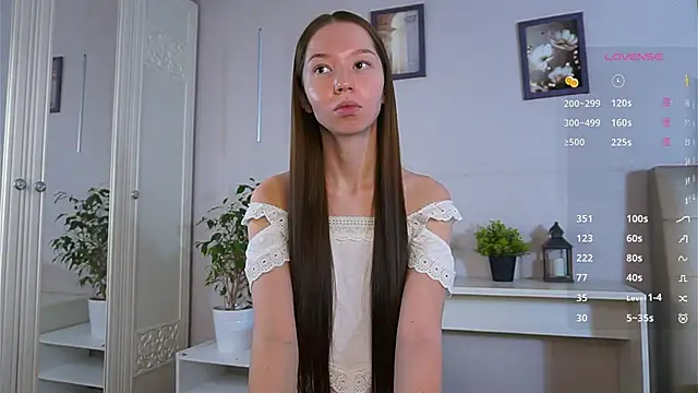 MayaHjelm online show from 11-27-25, 05:42