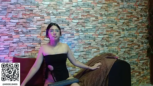 Snapshot of rachel_mds chatting on 10-24-25, 01:51 rachel mds online show from 10-24-25, 01:51