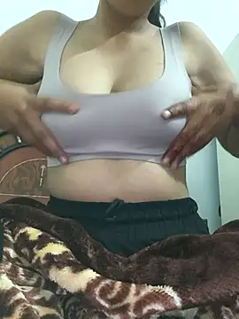 anaya00 online show from 10-26-25, 01:33