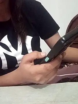 anaya00 online show from 11-04-25, 06:18