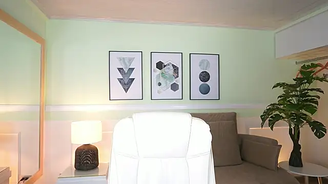 EmilyTurneer online show from 02-12-26, 07:09