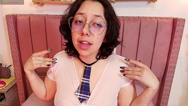 Milie yue online show from 10-25-25, 02:08