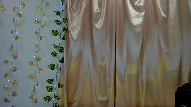 Milie yue online show from 12-02-25, 02:01