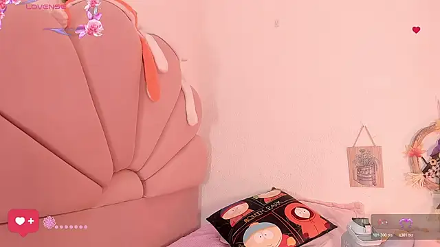 Snapshot of madeliin_clerk chatting on 11-26-25, 07:59 madeliin clerk online show from 11-26-25, 07:59