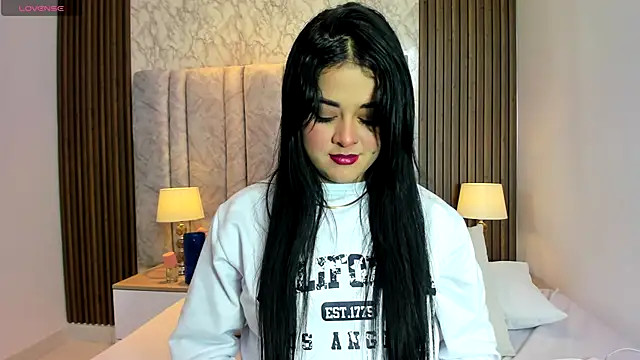 Snapshot of goddessfeetxx chatting on 10-17-25, 08:44 goddessfeetxx online show from 10-17-25, 08:44