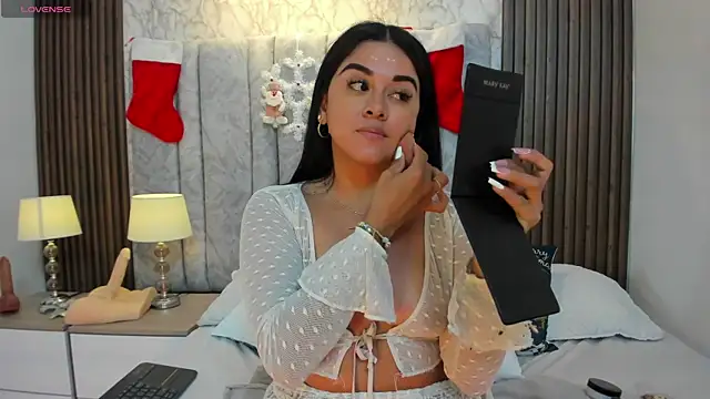 Snapshot of goddessfeetxx chatting on 12-19-25, 08:27 goddessfeetxx online show from 12-19-25, 08:27