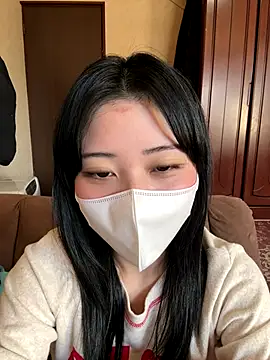 Snapshot of _Mirei_ chatting on 11-15-25, 04:54 Mirei online show from 11-15-25, 04:54