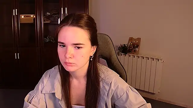 Snapshot of May_Bloom chatting on 10-23-25, 09:19 May Bloom online show from 10-23-25, 09:19