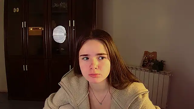 Snapshot of May_Bloom chatting on 10-31-25, 05:19 May Bloom online show from 10-31-25, 05:19