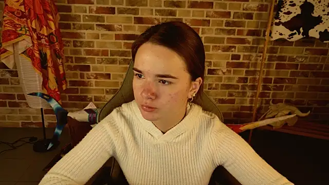 Snapshot of May_Bloom chatting on 11-12-25, 05:19 May Bloom online show from 11-12-25, 05:19