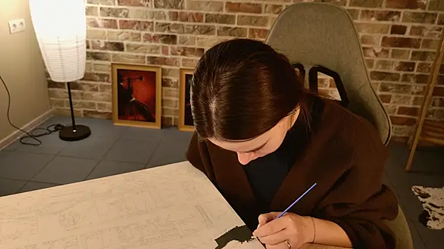 Snapshot of May_Bloom chatting on 12-16-25, 05:12 May Bloom online show from 12-16-25, 05:12