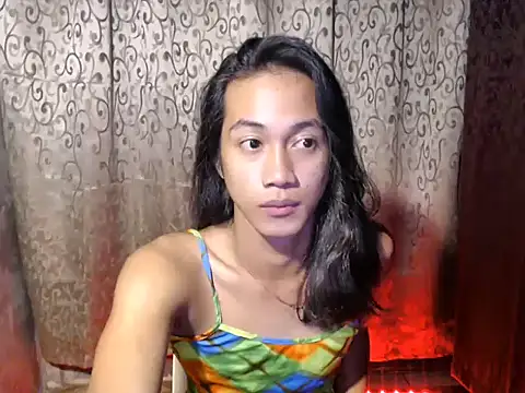 taylaxuxu online show from 11-13-25, 10:30