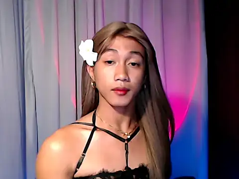 taylaxuxu online show from 03-18-26, 09:56