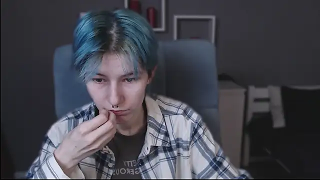 guitarandangell online show from 10-23-25, 09:52