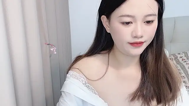 Bella-8 online show from 10-20-25, 03:01