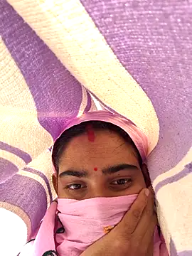 Snapshot of Manvi_hot chatting on 11-28-25, 10:07 Manvi hot online show from 11-28-25, 10:07