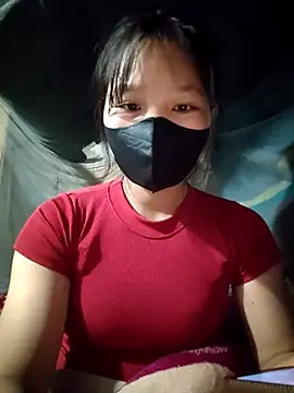 linh-miu99 online show from 12-19-25, 05:25