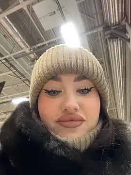 KiraSunshine online show from 12-01-25, 04:06