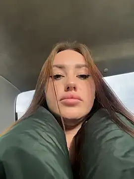 KiraSunshine online show from 04-19-26, 06:35