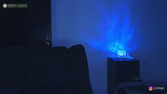 Snapshot of jhon_mendoza_ chatting on 10-31-25, 10:22 jhon mendoza  online show from 10-31-25, 10:22