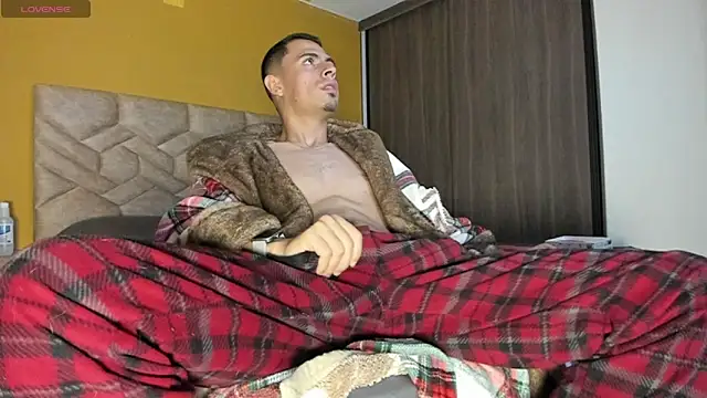 Snapshot of Gregory_mancini chatting on 11-25-25, 04:34 Gregory mancini online show from 11-25-25, 04:34