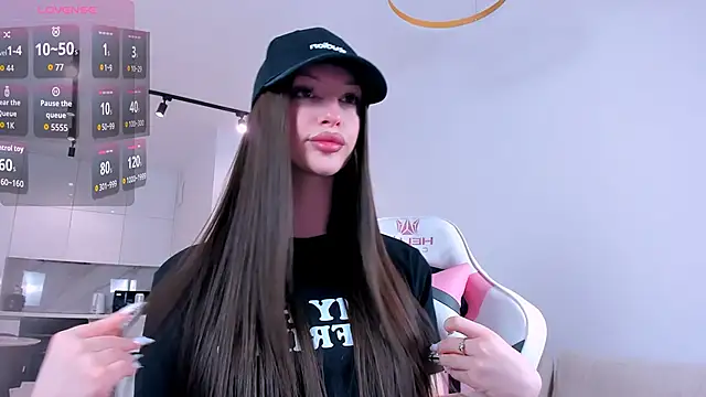 Snapshot of khloeforever chatting on 02-04-26, 08:03 khloeforever online show from 02-04-26, 08:03