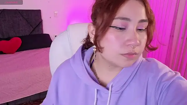 littlee red online show from 05-11-26, 08:28