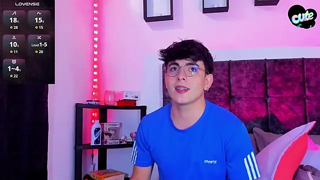 Theo Noxxx online show from 11-13-25, 06:18