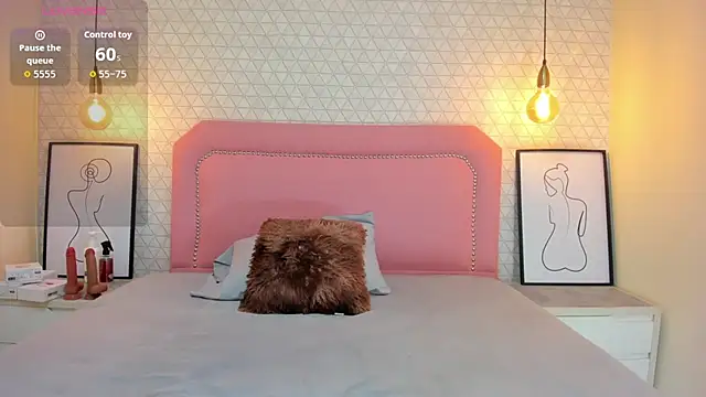 Snapshot of TAYLORMEYER1 chatting on 10-28-25, 03:32 TAYLORMEYER1 online show from 10-28-25, 03:32