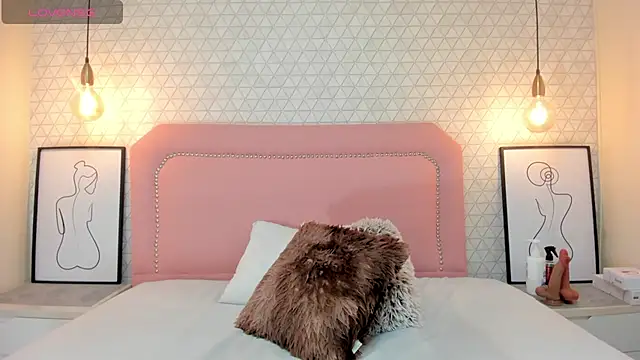 Snapshot of TAYLORMEYER1 chatting on 11-07-25, 03:28 TAYLORMEYER1 online show from 11-07-25, 03:28