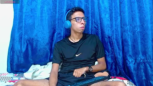 DavTwink3100 online show from 03-21-26, 01:43