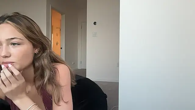 avaowensss online show from 12-15-25, 11:42