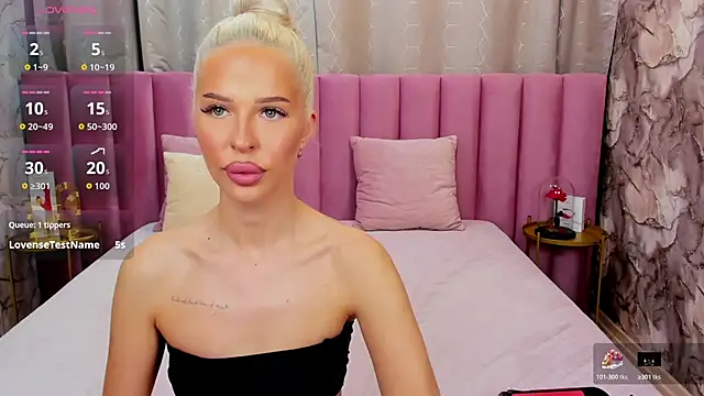 KailaCrystall online show from 10-19-25, 02:45