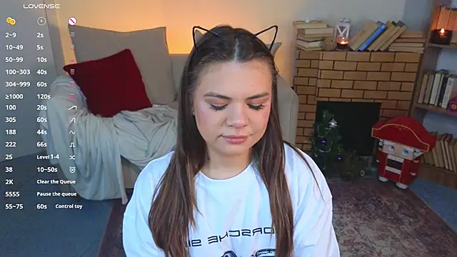 Miss Delia online show from 12-22-25, 02:41