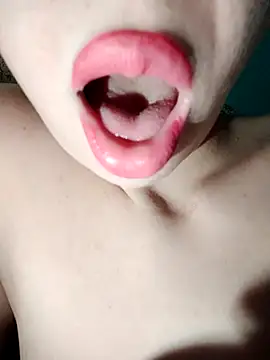 Loveyoudearxq online show from 11-22-25, 11:42