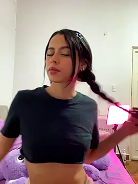 Snapshot of Melannie_ocean1 chatting on 11-02-25, 05:26 Melannie ocean1 online show from 11-02-25, 05:26