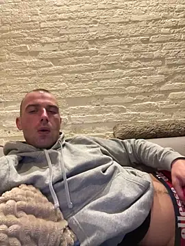 Rotteei1 online show from 10-19-25, 06:08