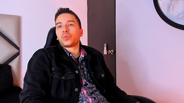 mike 257 online show from 10-22-25, 12:05