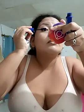 chikis12  online show from 12-16-25, 08:36