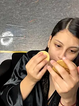 Snapshot of Sammy_Sweet01 chatting on 10-24-25, 12:01 Sammy Sweet01 online show from 10-24-25, 12:01