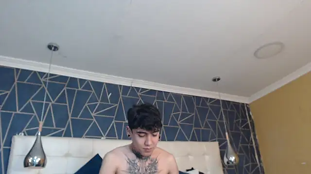 SantiOlsen online show from 10-27-25, 07:18