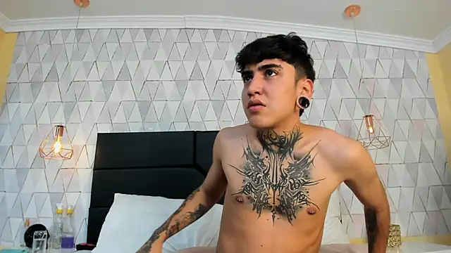 SantiOlsen online show from 12-14-25, 12:21