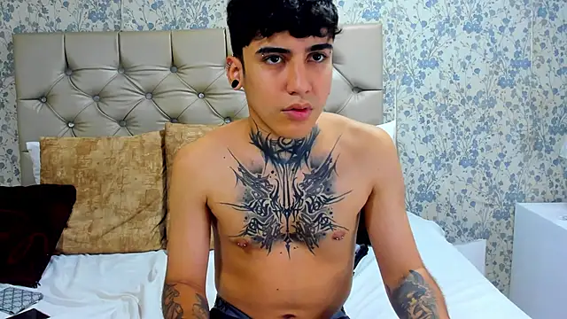 SantiOlsen online show from 12-18-25, 01:50