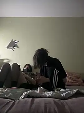 popoul couple online show from 10-22-25, 03:45