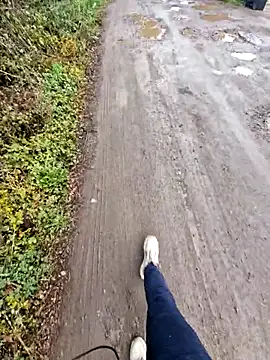 bbyxklaus online show from 10-22-25, 08:36