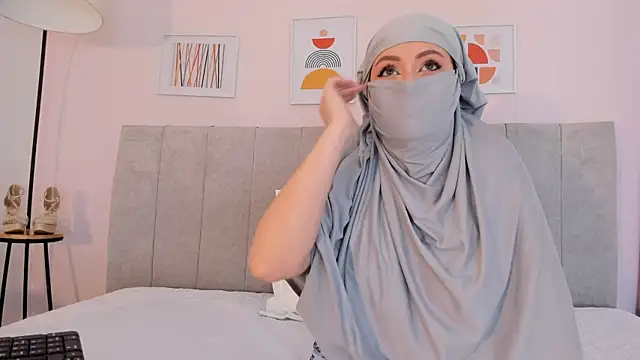 fatiima  online show from 10-25-25, 07:19