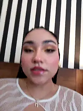 Tinablake  online show from 10-21-25, 10:21