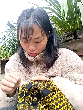 Snapshot of Ana-Li- chatting on 10-21-25, 01:39 Ana-Li- online show from 10-21-25, 01:39