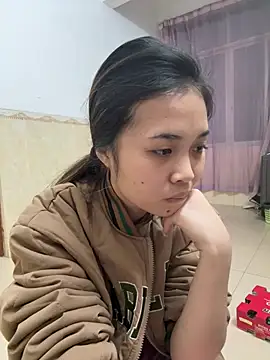 Snapshot of aaaaawhate chatting on 01-15-26, 11:37 aaaaawhate online show from 01-15-26, 11:37