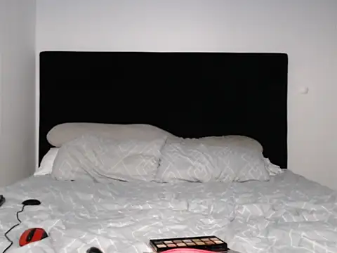 wwwdddccc1 online show from 11-19-25, 08:25